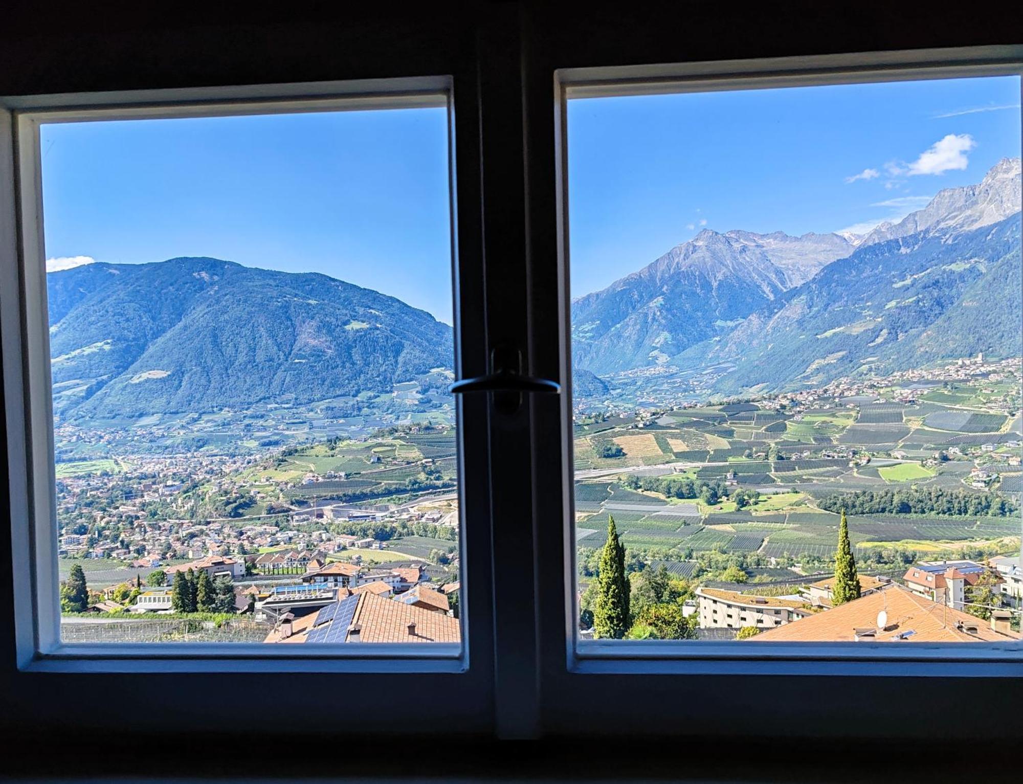 Schenna Garni Eden Bed & Breakfast Buitenkant foto