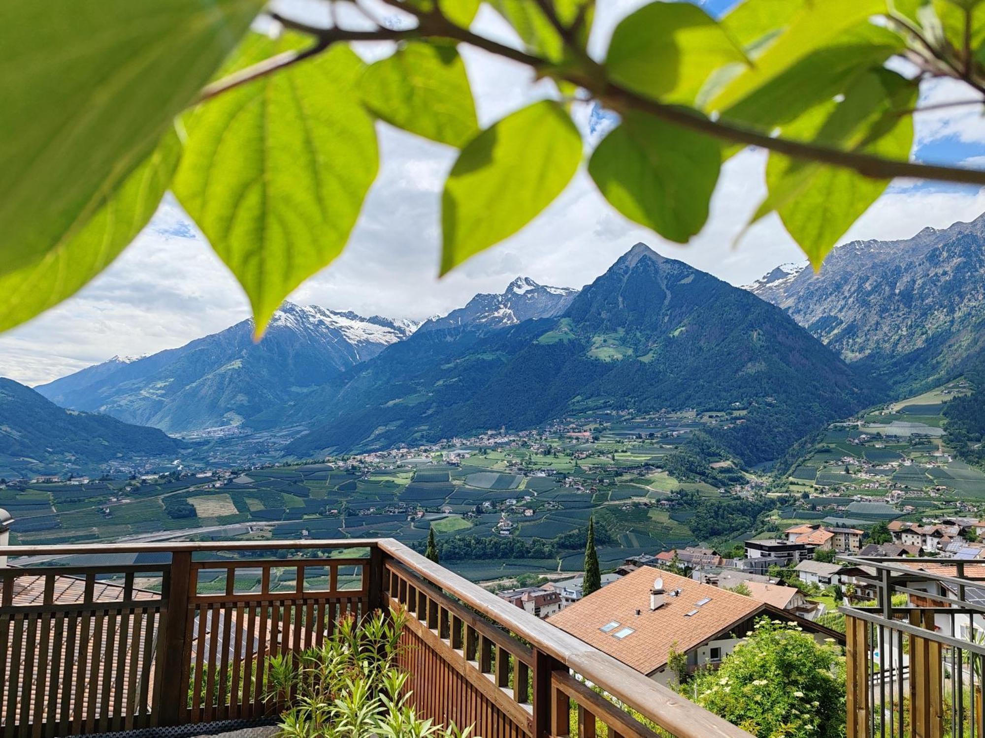 Schenna Garni Eden Bed & Breakfast Buitenkant foto