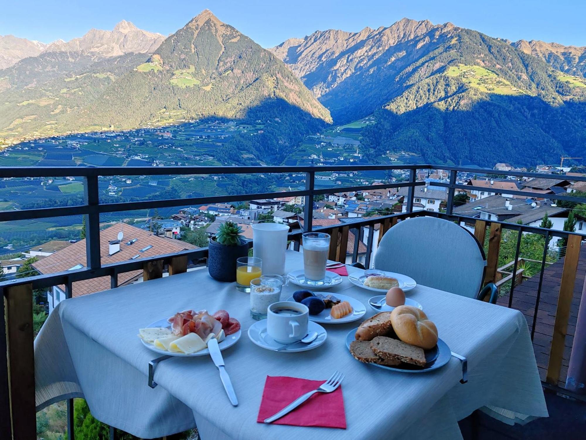 Schenna Garni Eden Bed & Breakfast Buitenkant foto