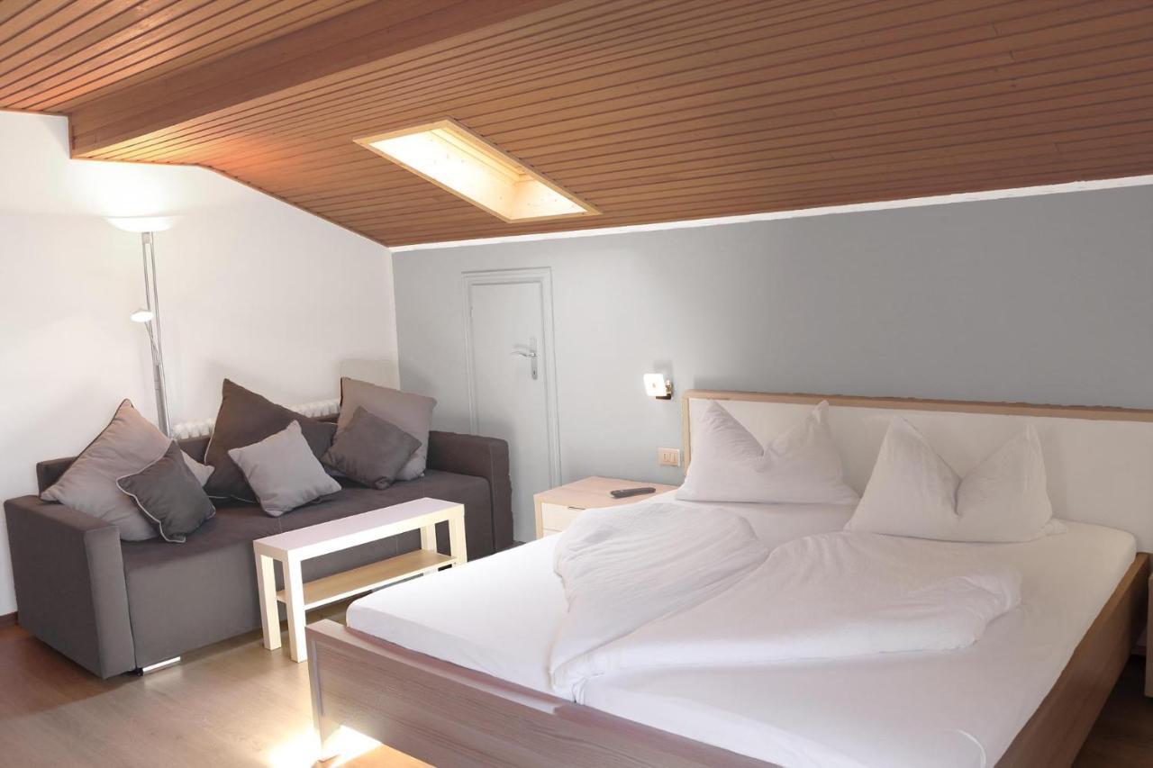 Schenna Garni Eden Bed & Breakfast Buitenkant foto