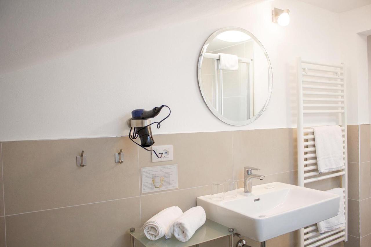 Schenna Garni Eden Bed & Breakfast Buitenkant foto